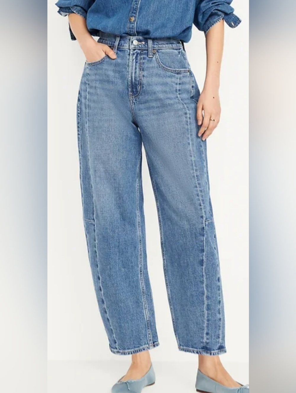 High-Rise Barrel Jeans in Light Blue Denim